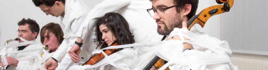 Museum Abteiberg Musik Performance Foto von Museum Abteiberg Performance