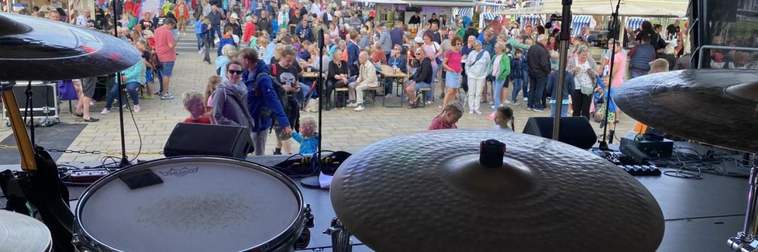 Drums live