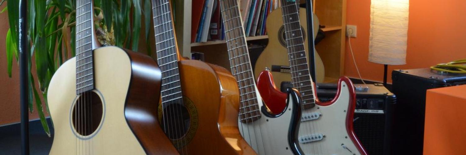 MusicMania Music School