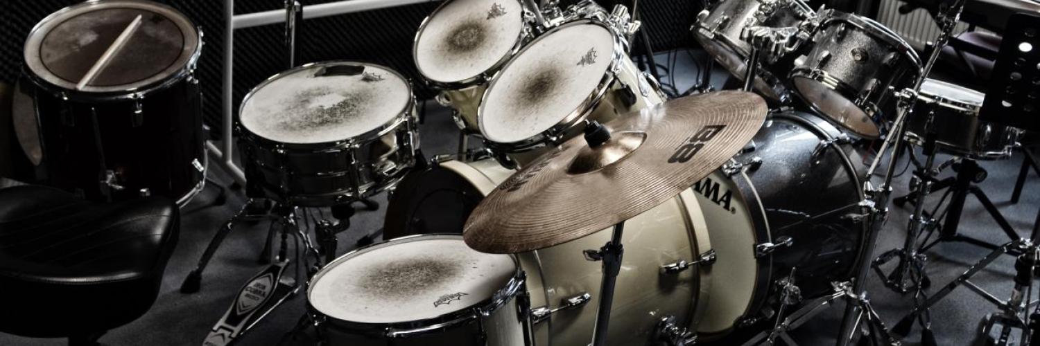 MusicMania Music School